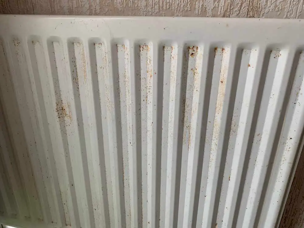 why is my radiator rusting on the outside