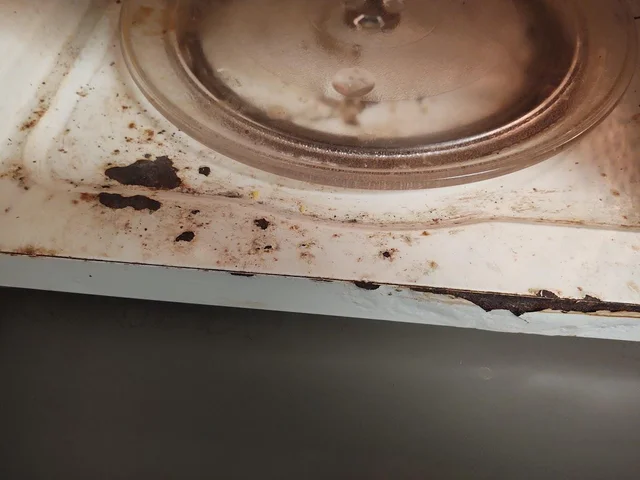 Is It Bad If Your Microwave Has Rust Inside